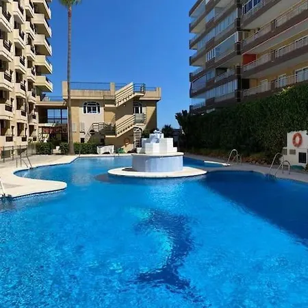 Apartamento En Primera Linea Con Vistas Al Mar Fuengirola Exterior photo