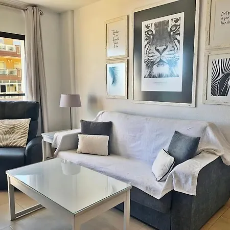 Apartamento En Primera Linea Con Vistas Al Mar Fuengirola Exterior photo